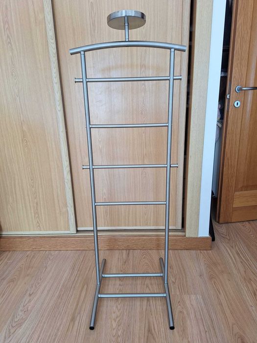 Bengaleiro IKEA em metal