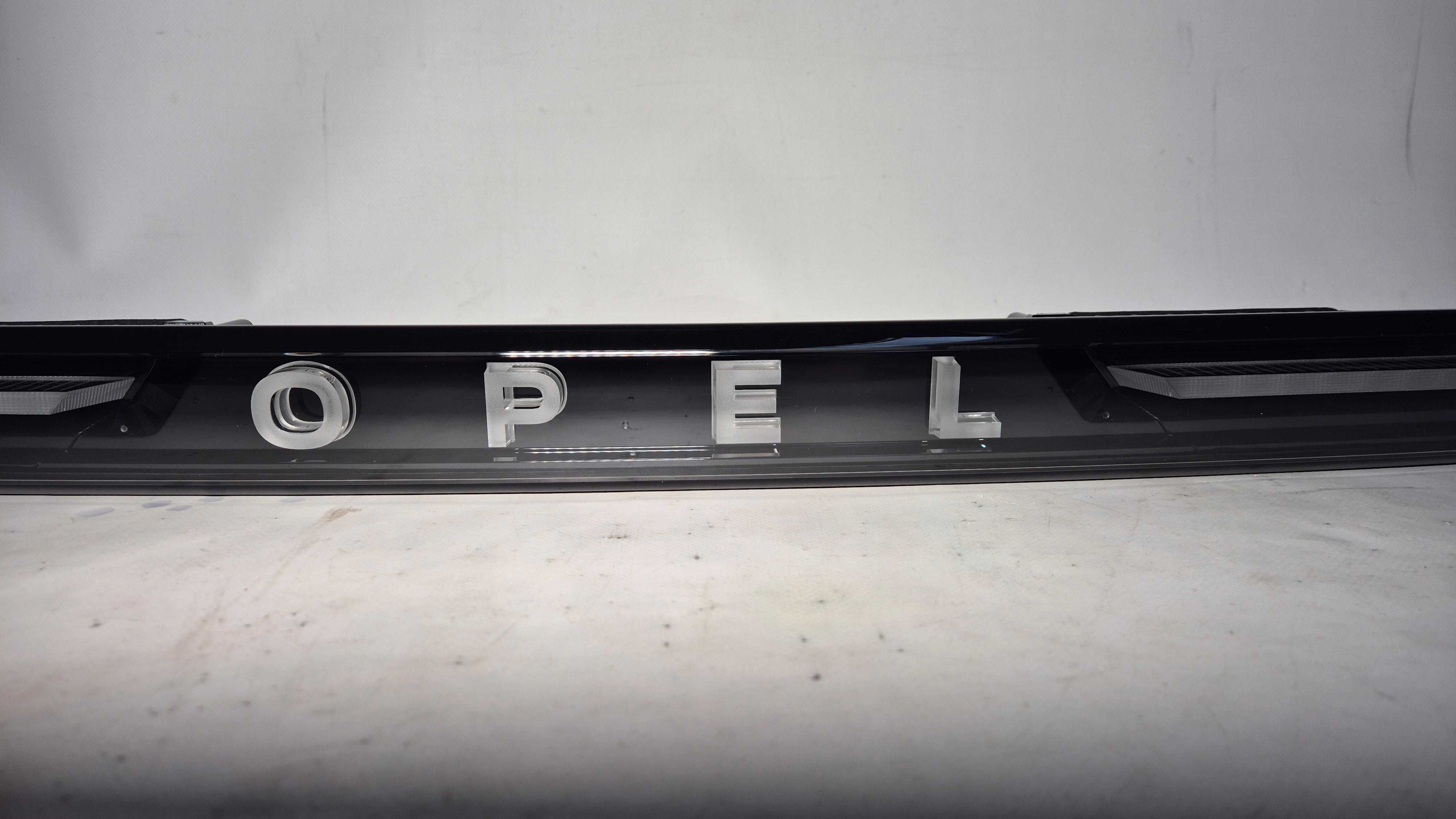 Opel Grandland Ліхтар заднього ходу 2SB016904-01 AC 9852807580