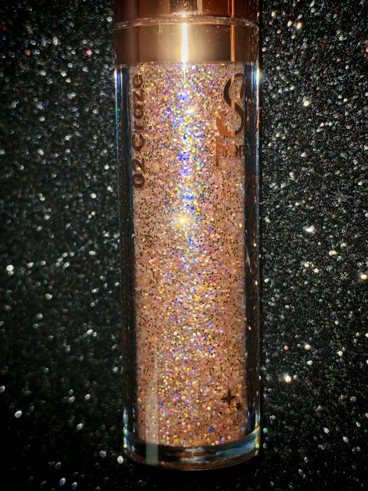 Nowe kosmetyki Stars from the Stars brokat liner pisak