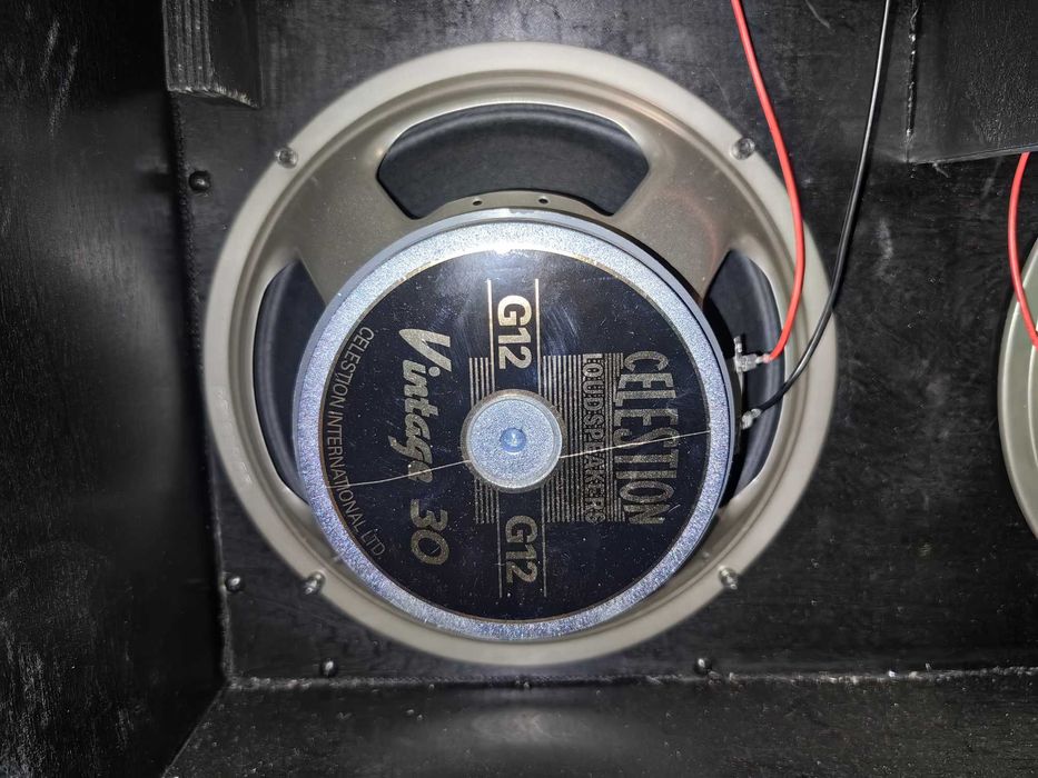 4x Celestion V30 16ohm głośniki gitarowe