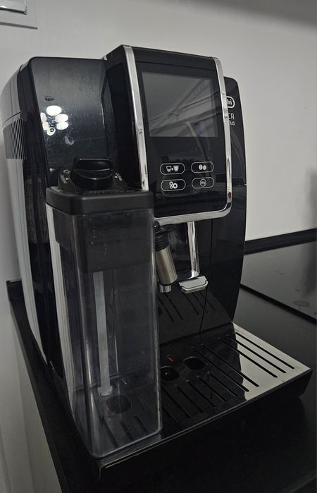 Ekspres ciśnieniowy Delonghi Dinamica Plus