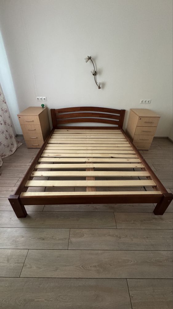 Ліжко деревина, спальне місце 1.60х2.00 з матрацом