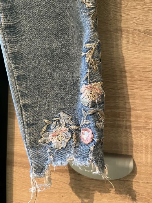 Dżinsy typu skinny ze streczem