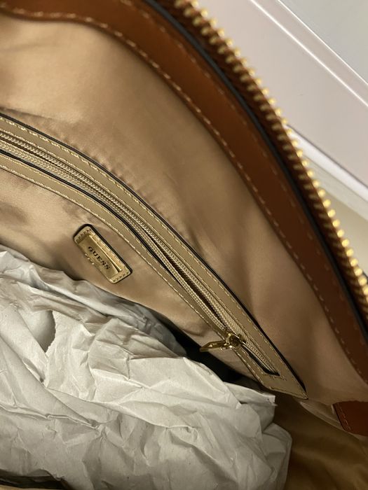 Продам сумку guess
