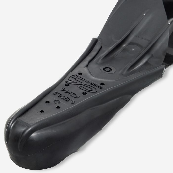 BARBATANAS PREDATOR C4CARBON tecnopolímero