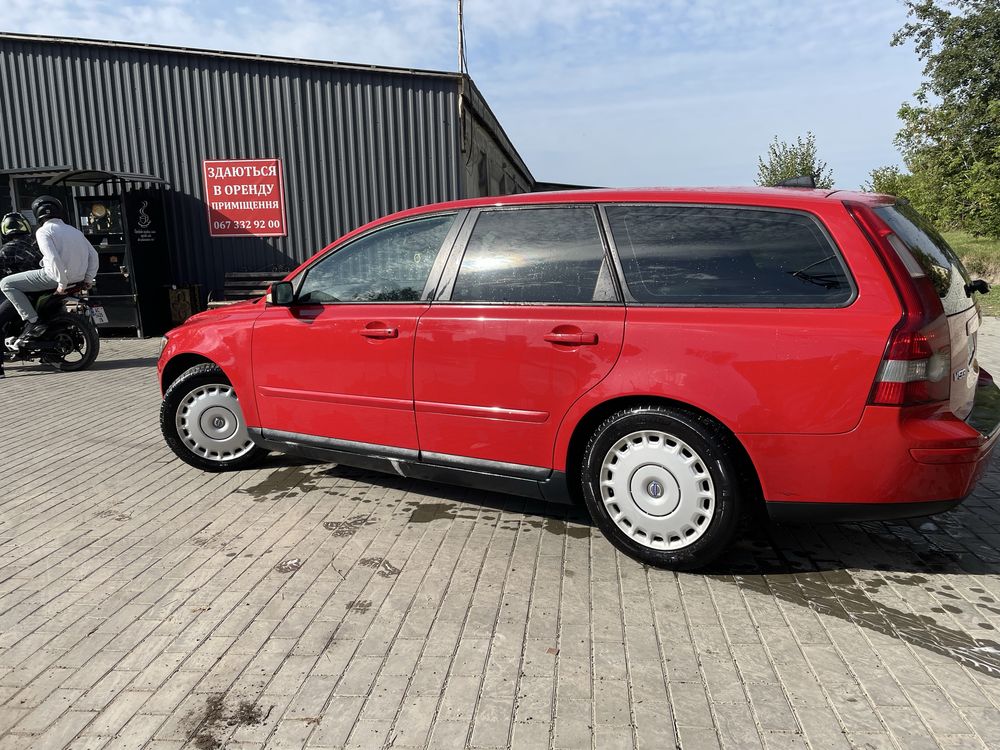 Продам Volvo v50 2.0 D