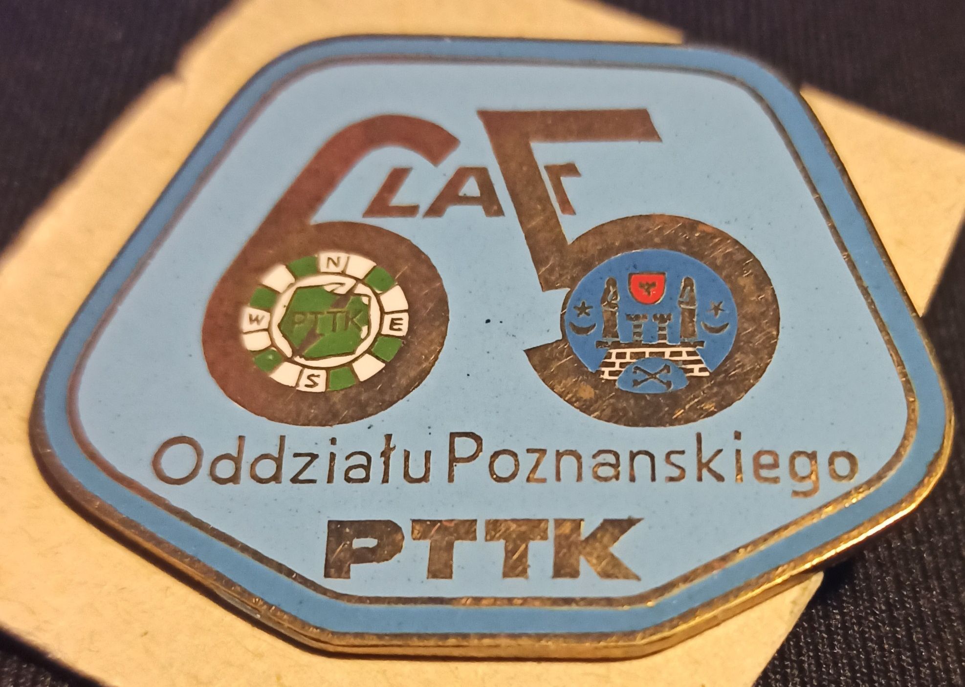 Odznaka 65 lat PTTK