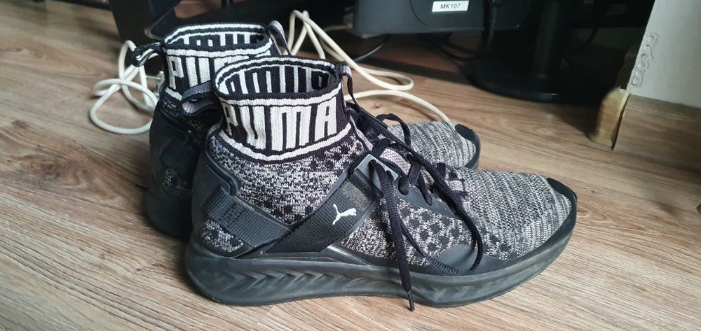 PUMA męskie buty sportowe rozmiar 42 wkładka 27,5cm