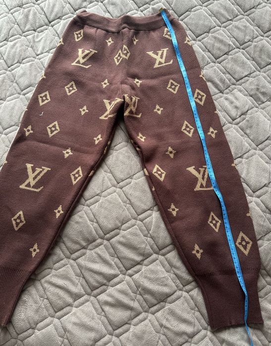 Костюм LV Louis Vuitton луі вуітон коричневий в наявності