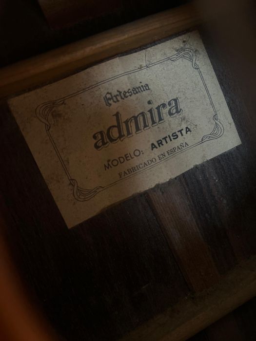 Sprzedam Gitare Klasyczną Admira Artista