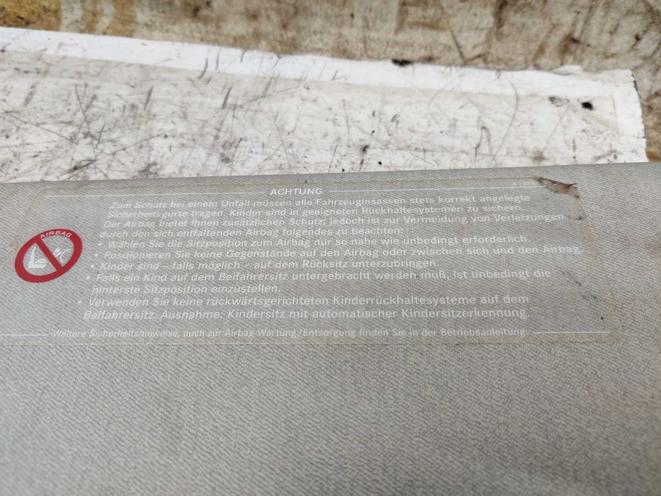 Mercedes E-Klasa W210 E240 Osłona Przeciwsłoneczna Prawa Pasażera