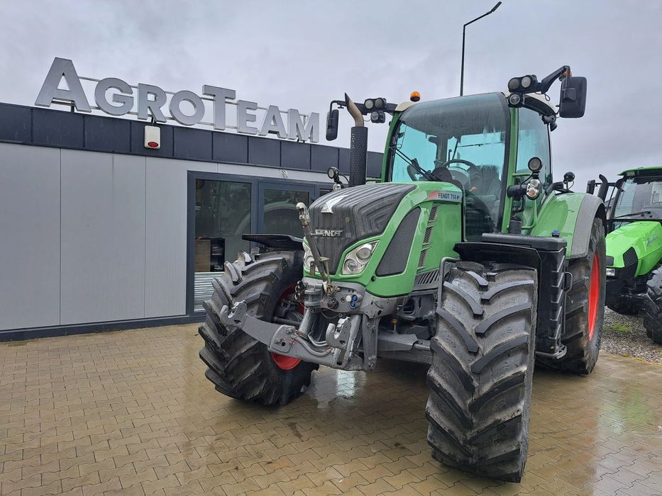 Fendt 714 Vario Profi  Nowe Opony Orginał Fendt 716 718 SCR 712 TMS 824 Profi Plus 924 411