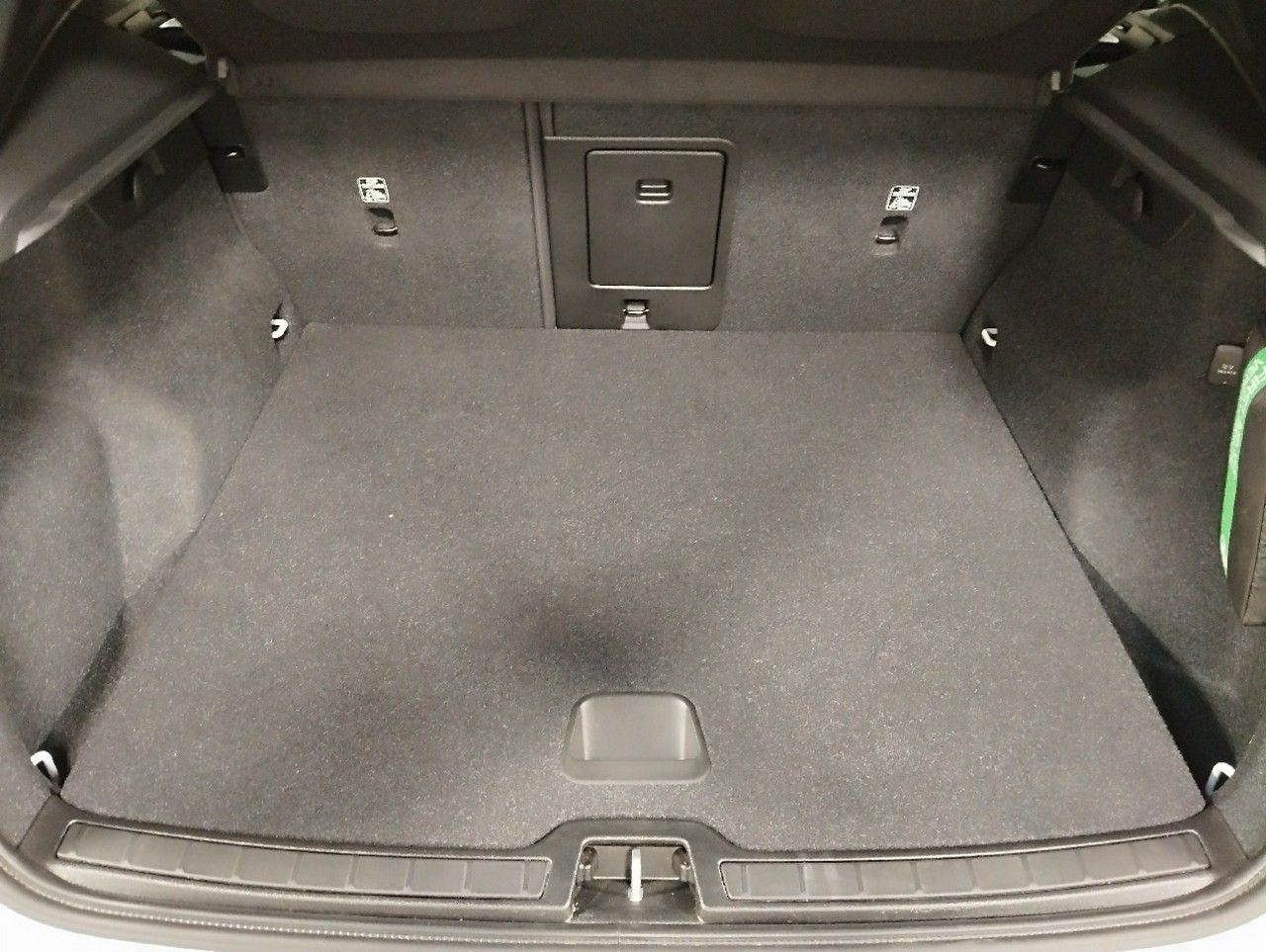 Volvo XC 40 T4 Hybryda Plug-In Plus Dark