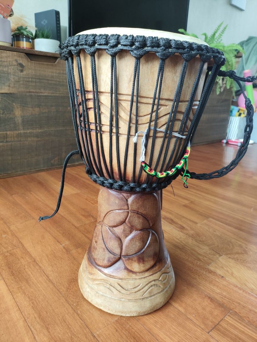 Djembe 20 cm diâmetro madeira