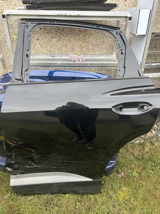 Двері ліві задні Audi Sportback Q4 e-tron