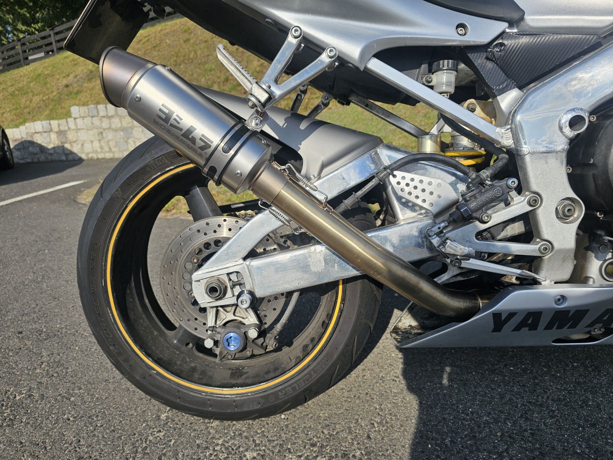 Yamaha yzf 1000 r1 rn01/rn04