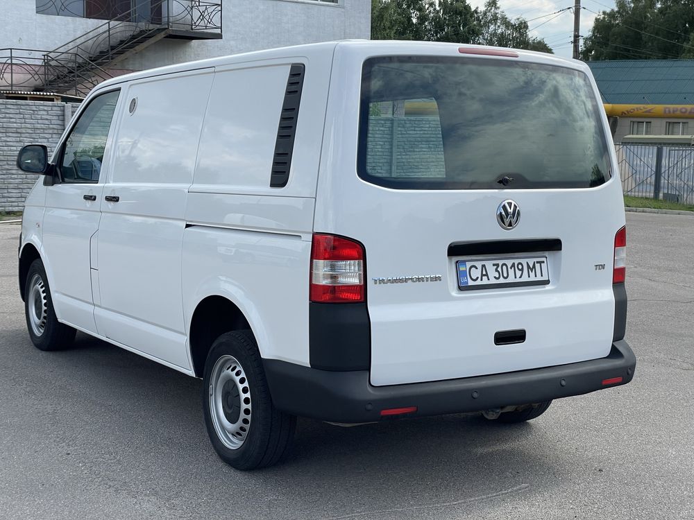 Vw transporter  вантажний