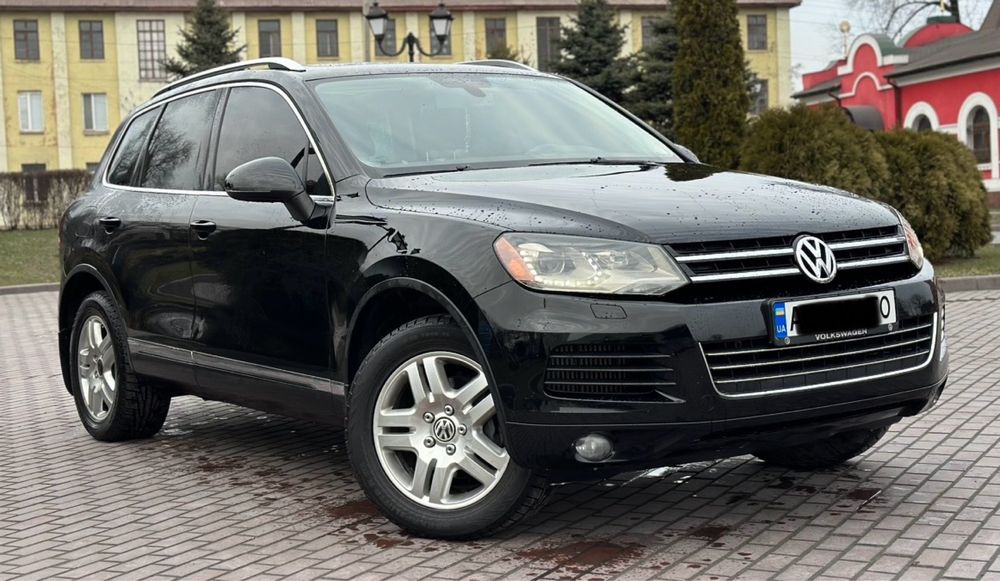 Продам Volkswagen Touareg 2012 3.0 дизель