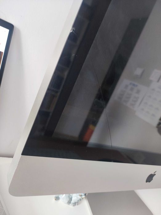 Komputer MAC OS z systemem operacyjnym High Sierra