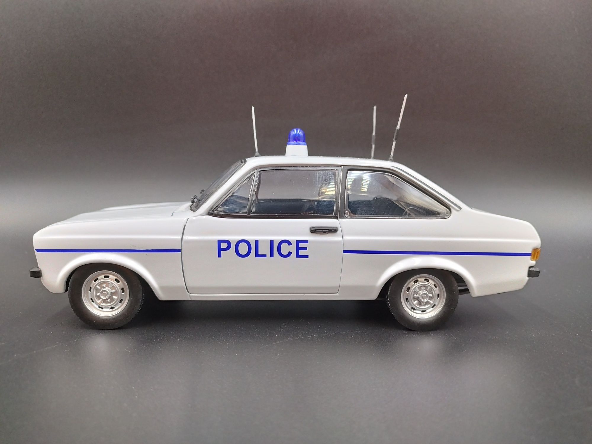 1:18 Model-Icons Ford Escort MK2 1L Thames Valley Police Model limit