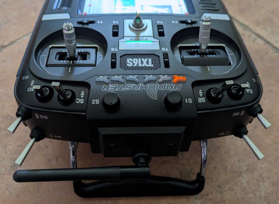 RadioMaster TX16S Radio controle FPV (como novo)