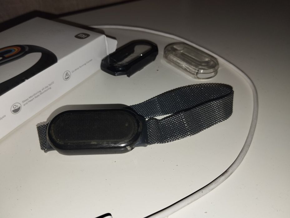 Xiaomi smart band 8 z bransoleta ze stali nierdzewnej