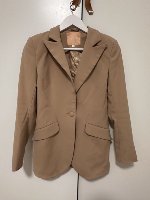 Базовий бежевий піджак Gepur