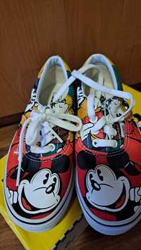 Buty Disney Mickey nr 33