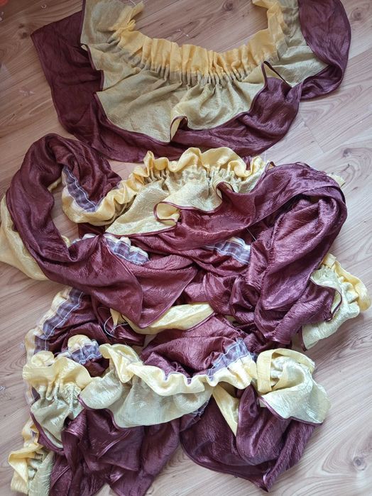 Lambrekin żółto-brązowy