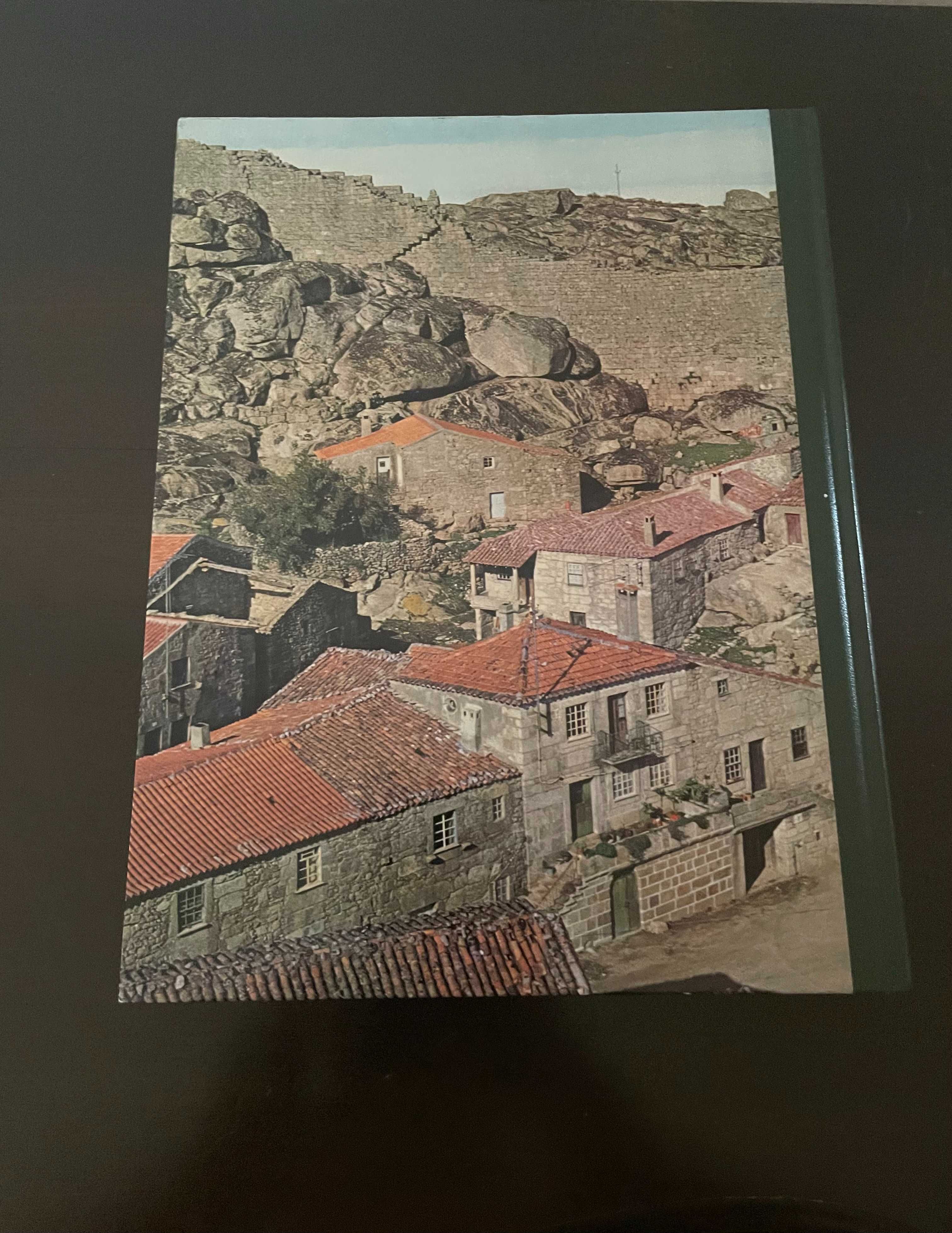 Livro “ Por terras de Portugal”