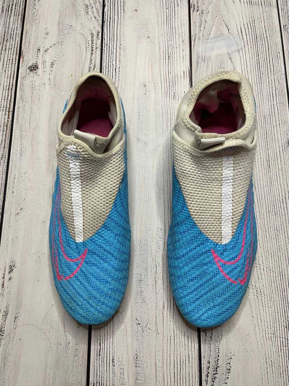 Бутсы Nike Phantom GX Academy DF MG
