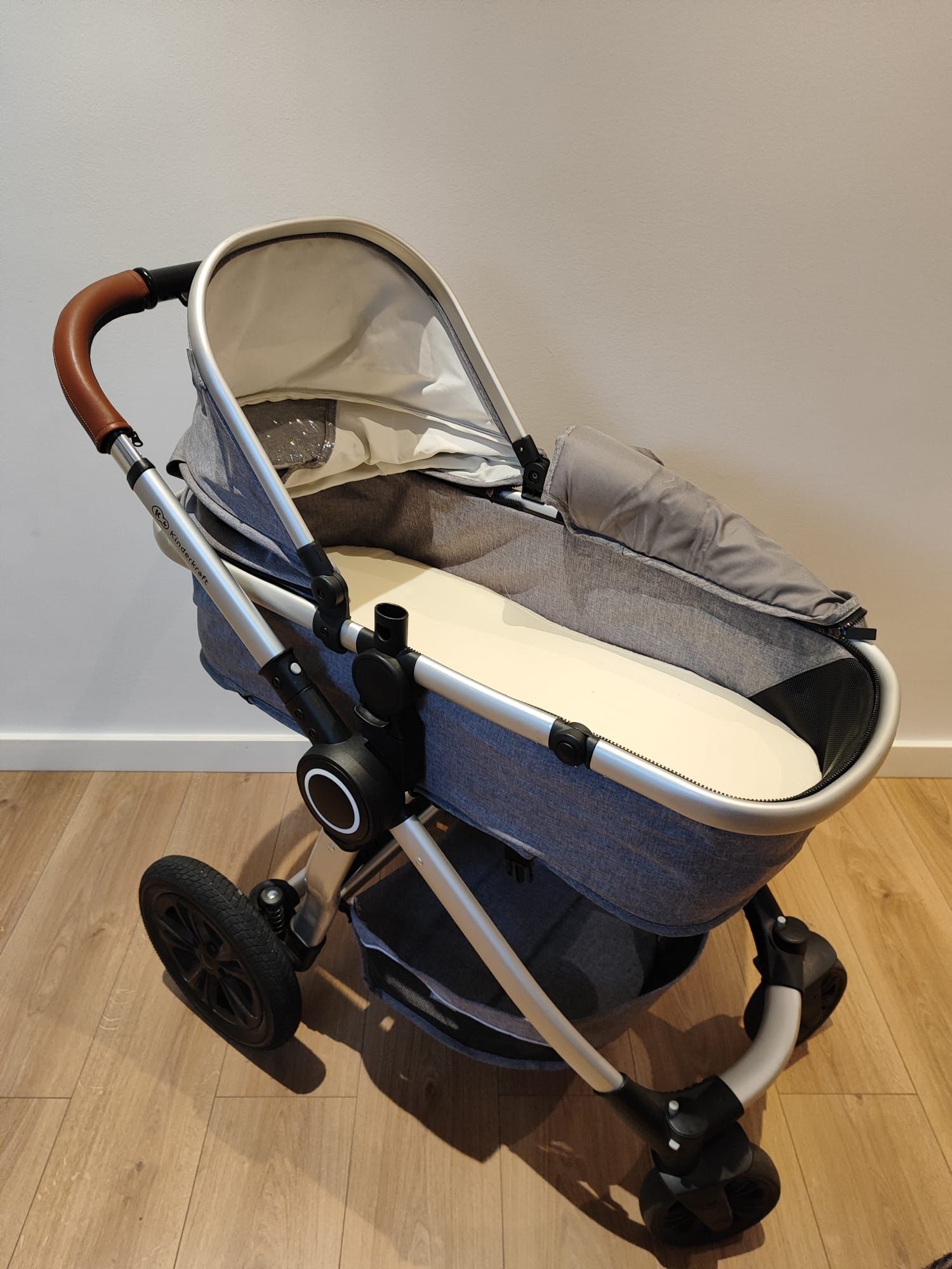 Carrinho de bebé Kinderkraft VEO 3 em 1