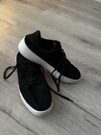 Buty typu janosiki czarno białe oksfordki