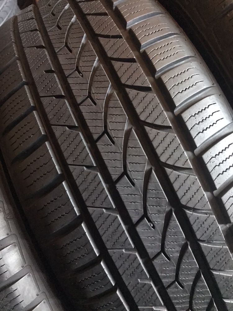 225/55/18 R18 Falken HS 439 4шт зима