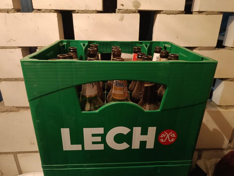 Skrzynki na piwo z butelkami