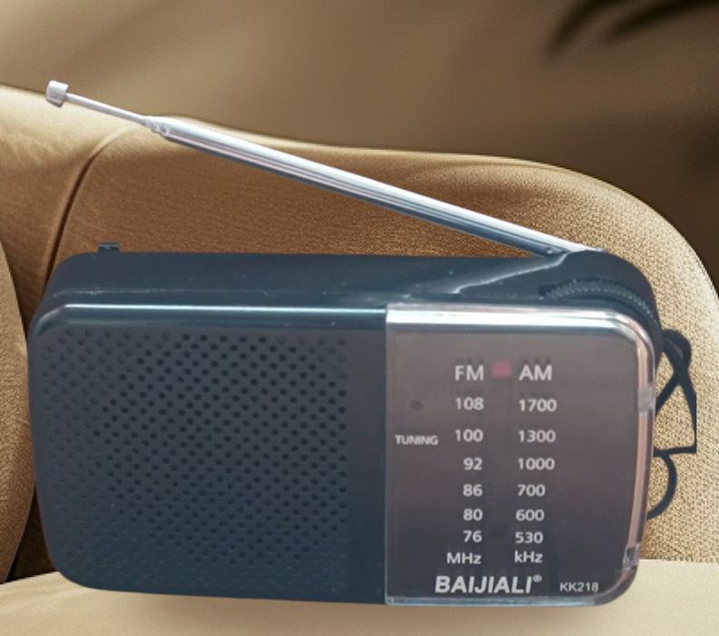 Радіо  приймач    кишеньковий