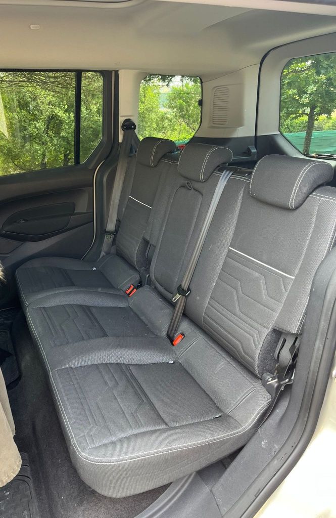 Ford Torneo Connect Titanium