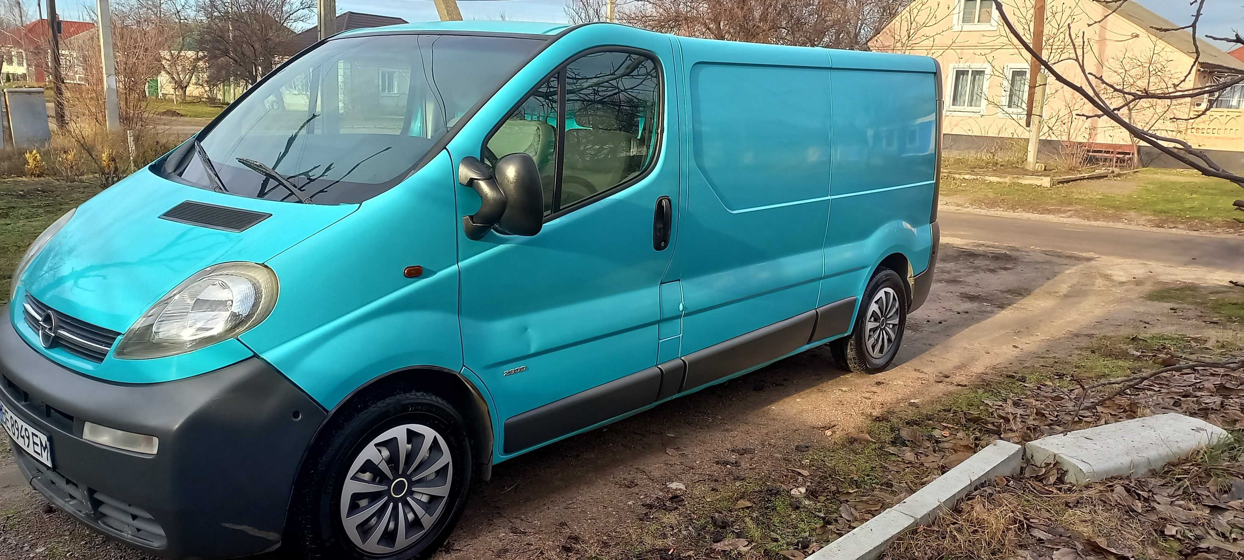 Продам OPEL VIVARO 1,9