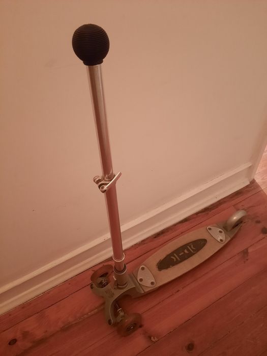 Trotinete com 3 rodas