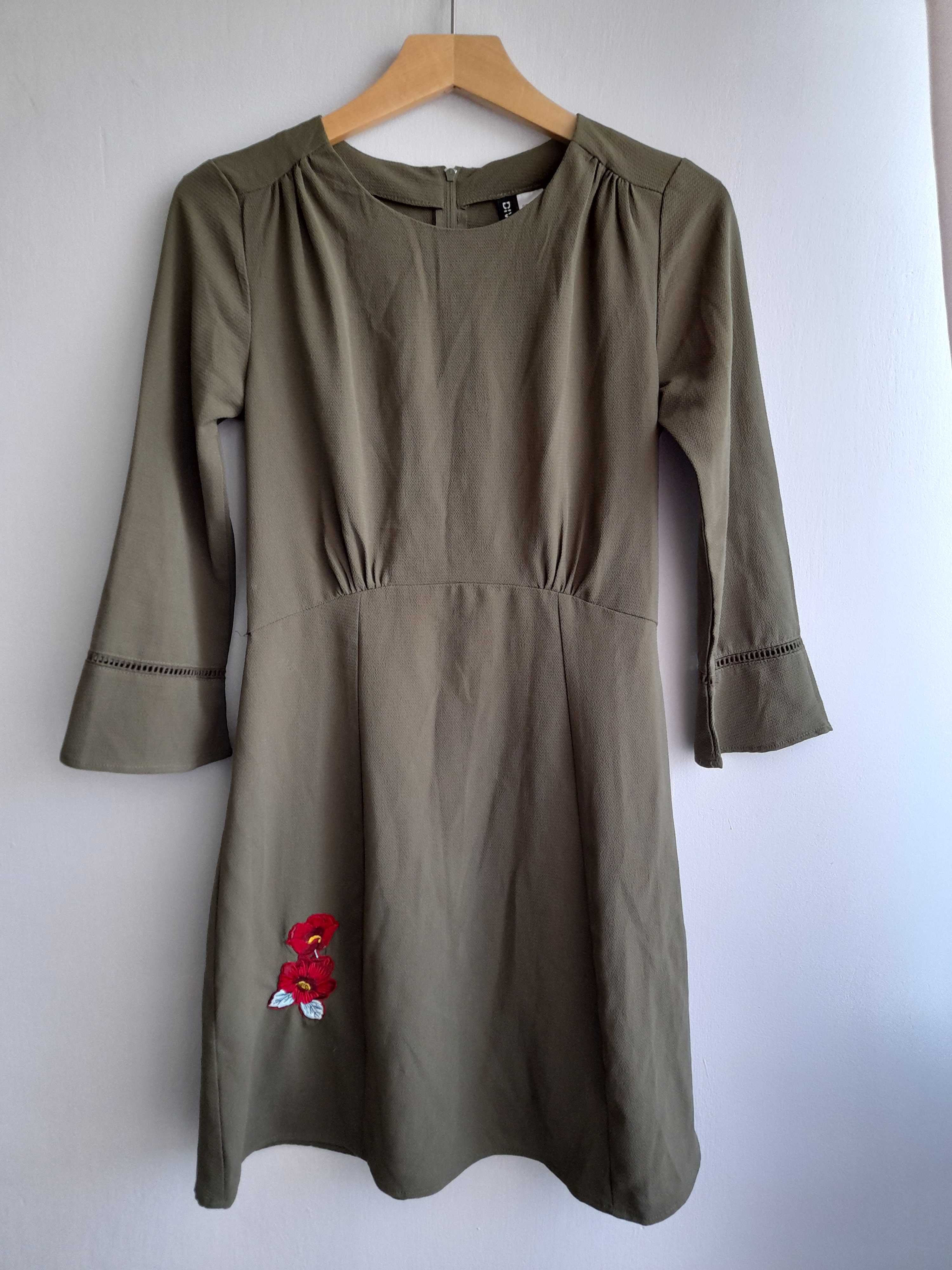 Sukienka khaki rękawy 3/4 H&M Divided