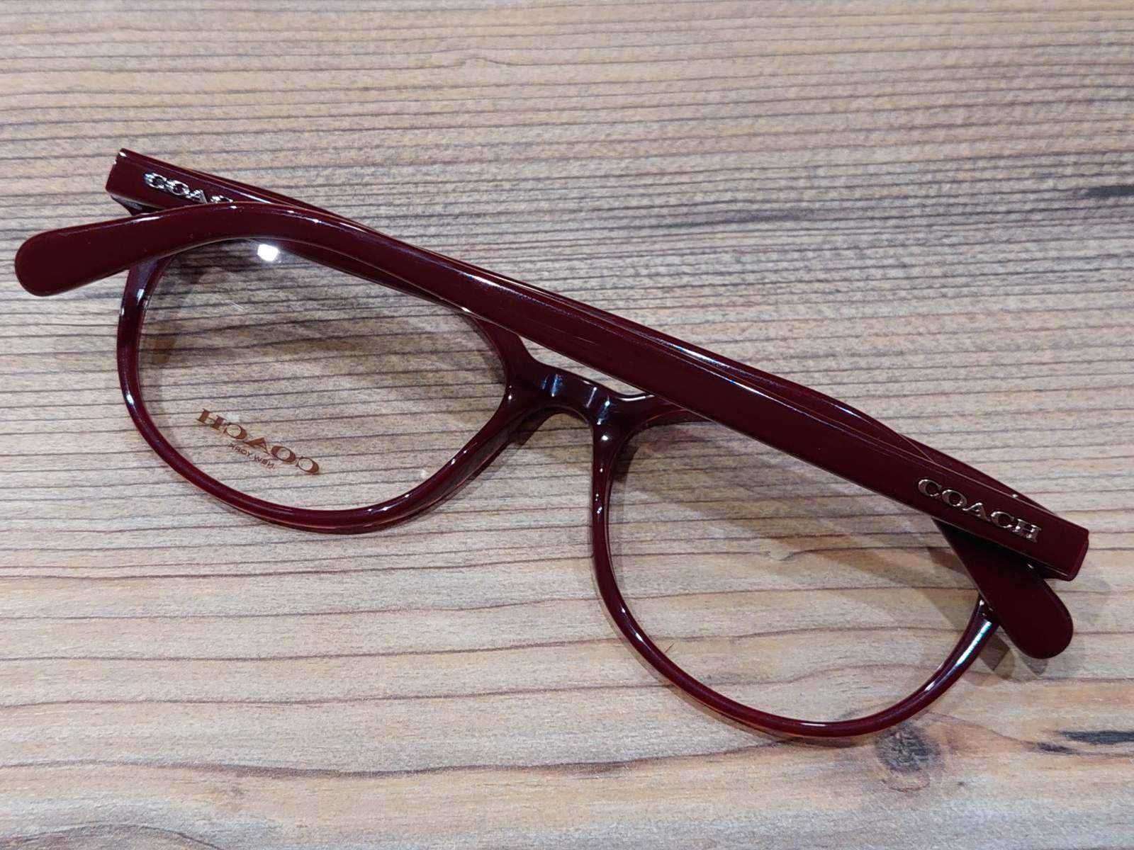 Piękne damskie okulary w wiśniowym kolorze Glitter w colore Burgundy!