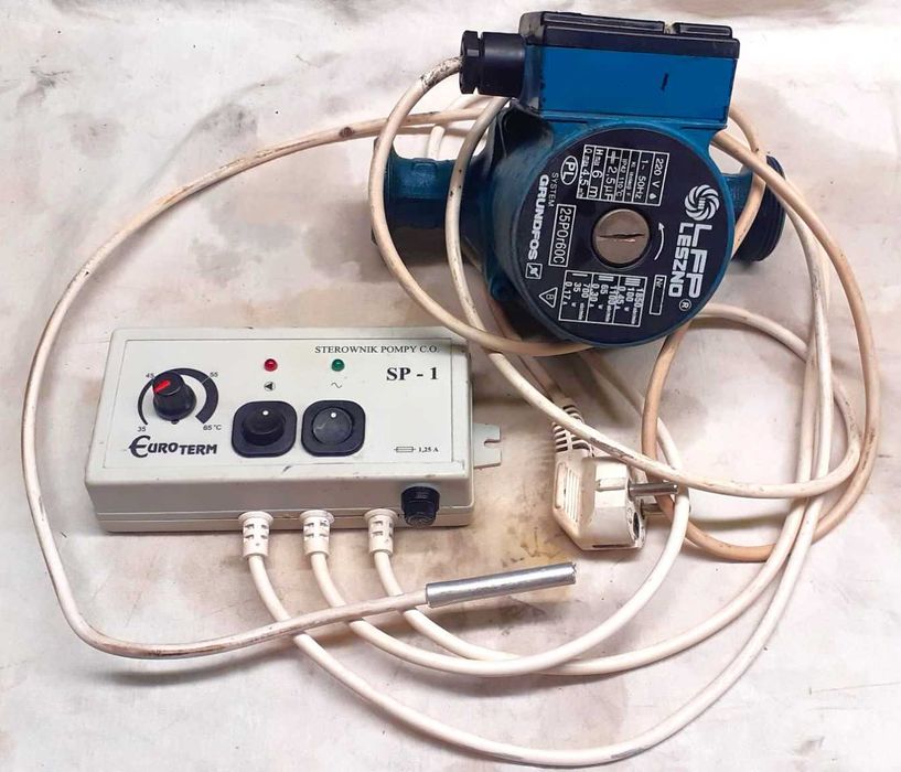 Pompa pieca CO Grundfos wraz z sterownikiem , regulatorem do pompy