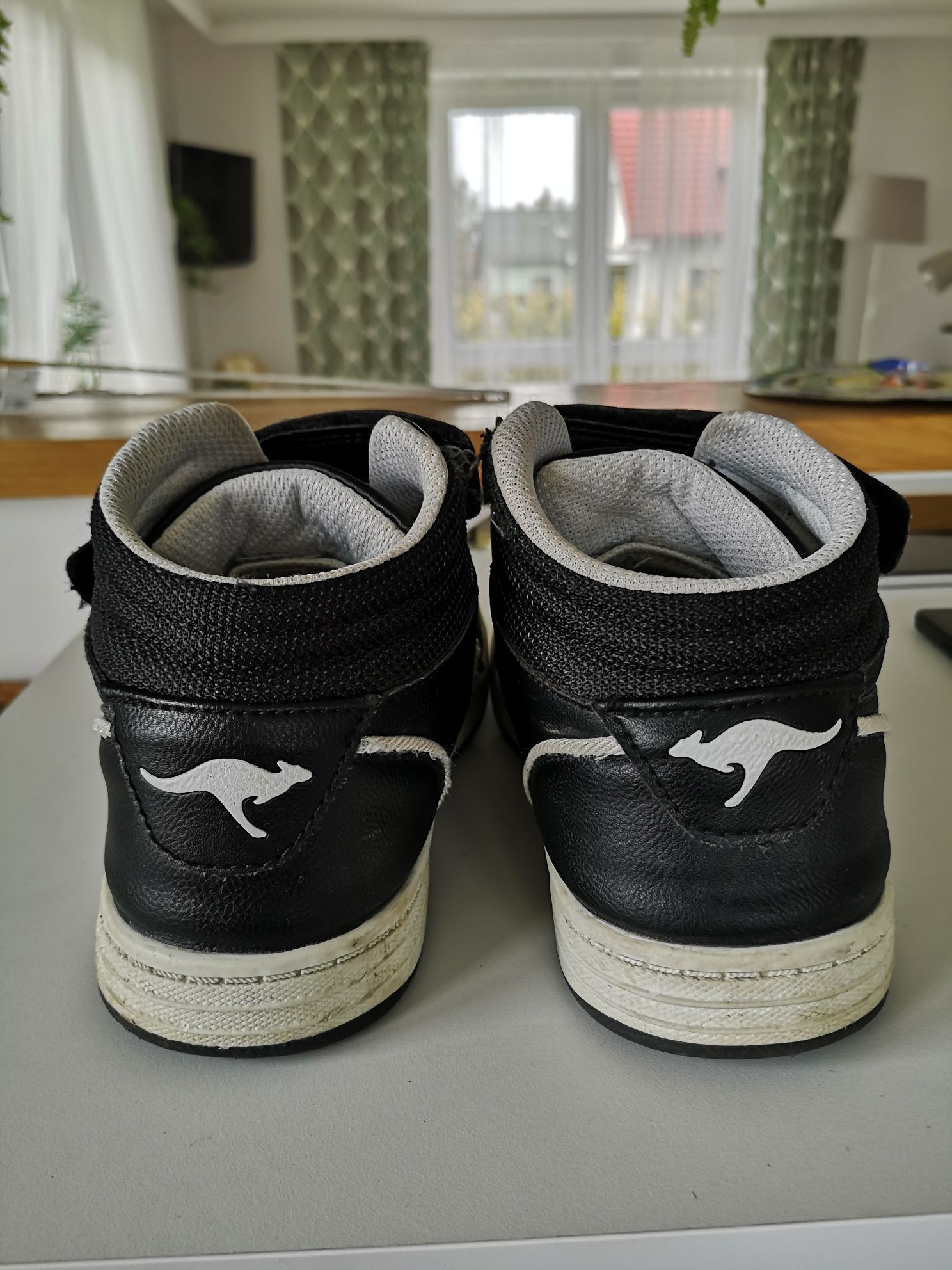 Buty wiosenno-jesienne KangaROOS dla chłopca r. 35