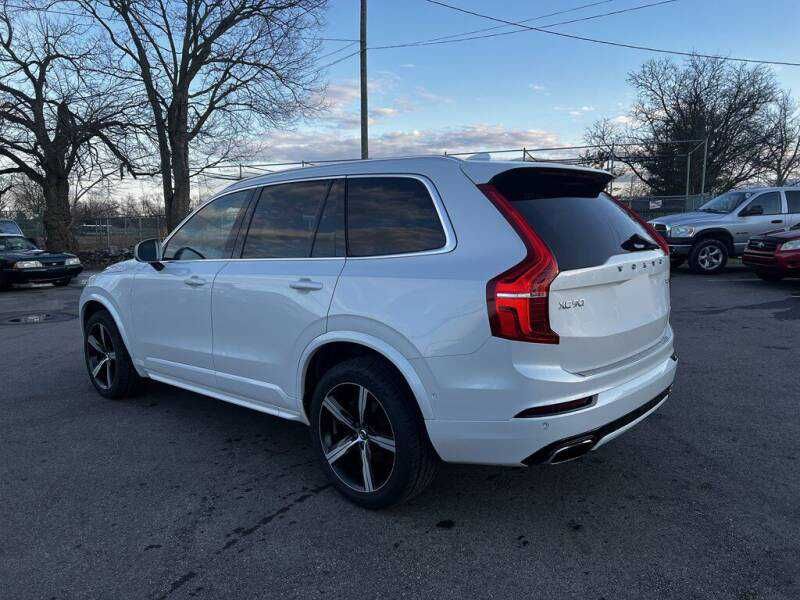 2018  Volvo XC90