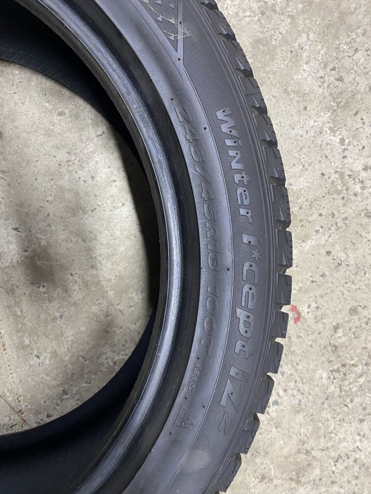 245/45 r18Hankook winter i cept iz2