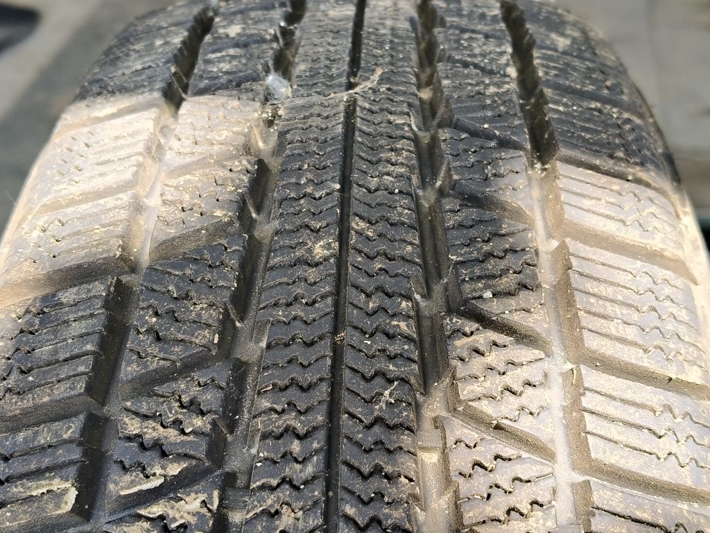 Продам комплект резины R13