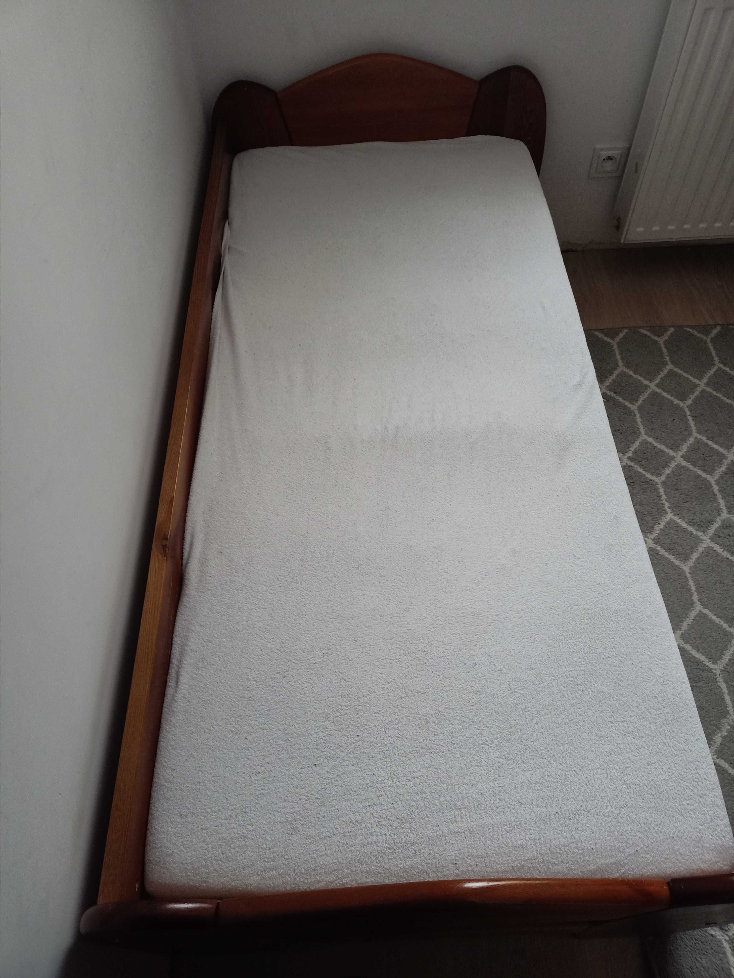łóżko drewniane dziecięce