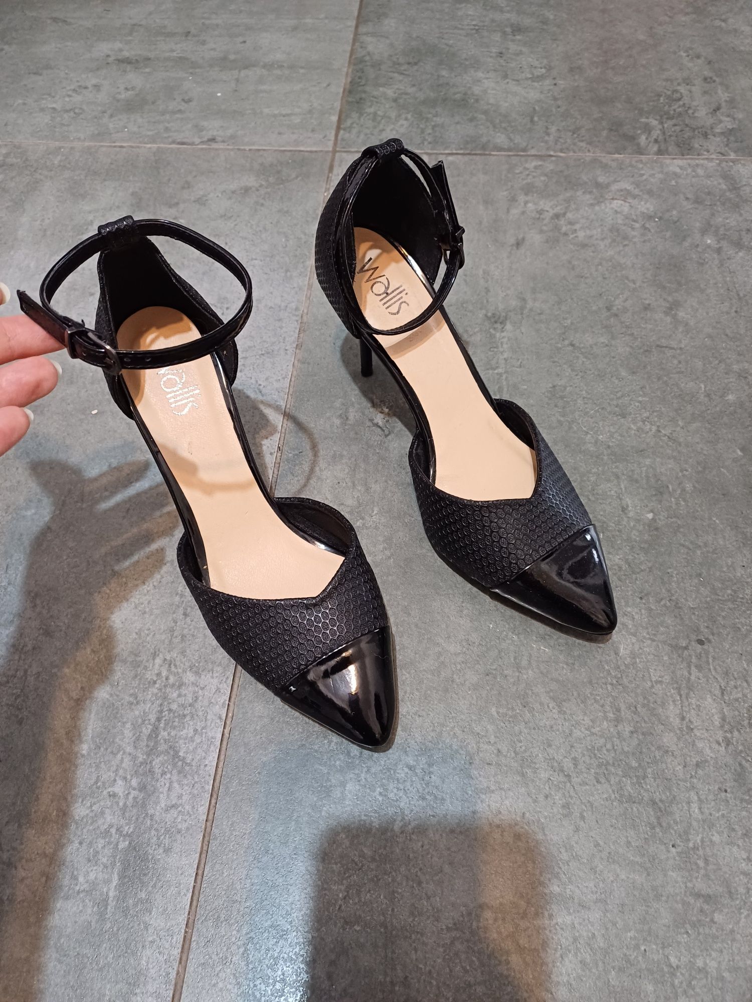 Nowe czarne buty na obcasie Wallis r. 37