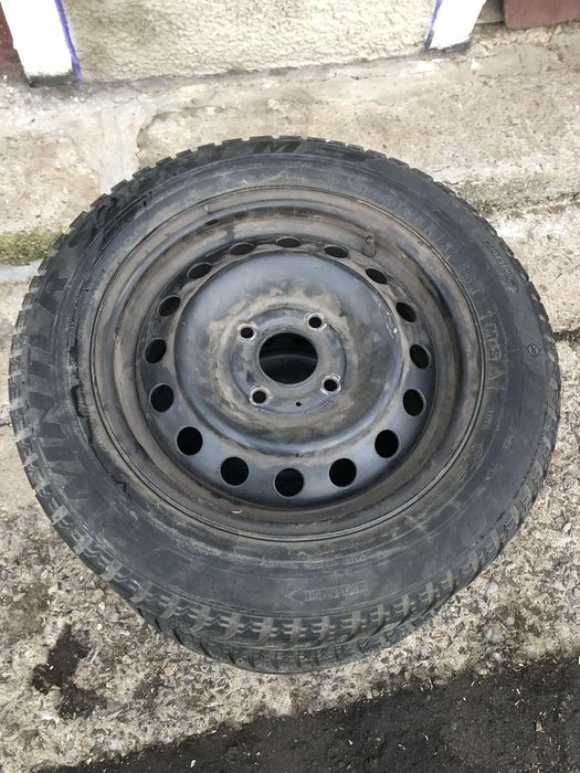 Шини Диски Колеса Зимові
4 на 114 і 3           185 на 60.   r15