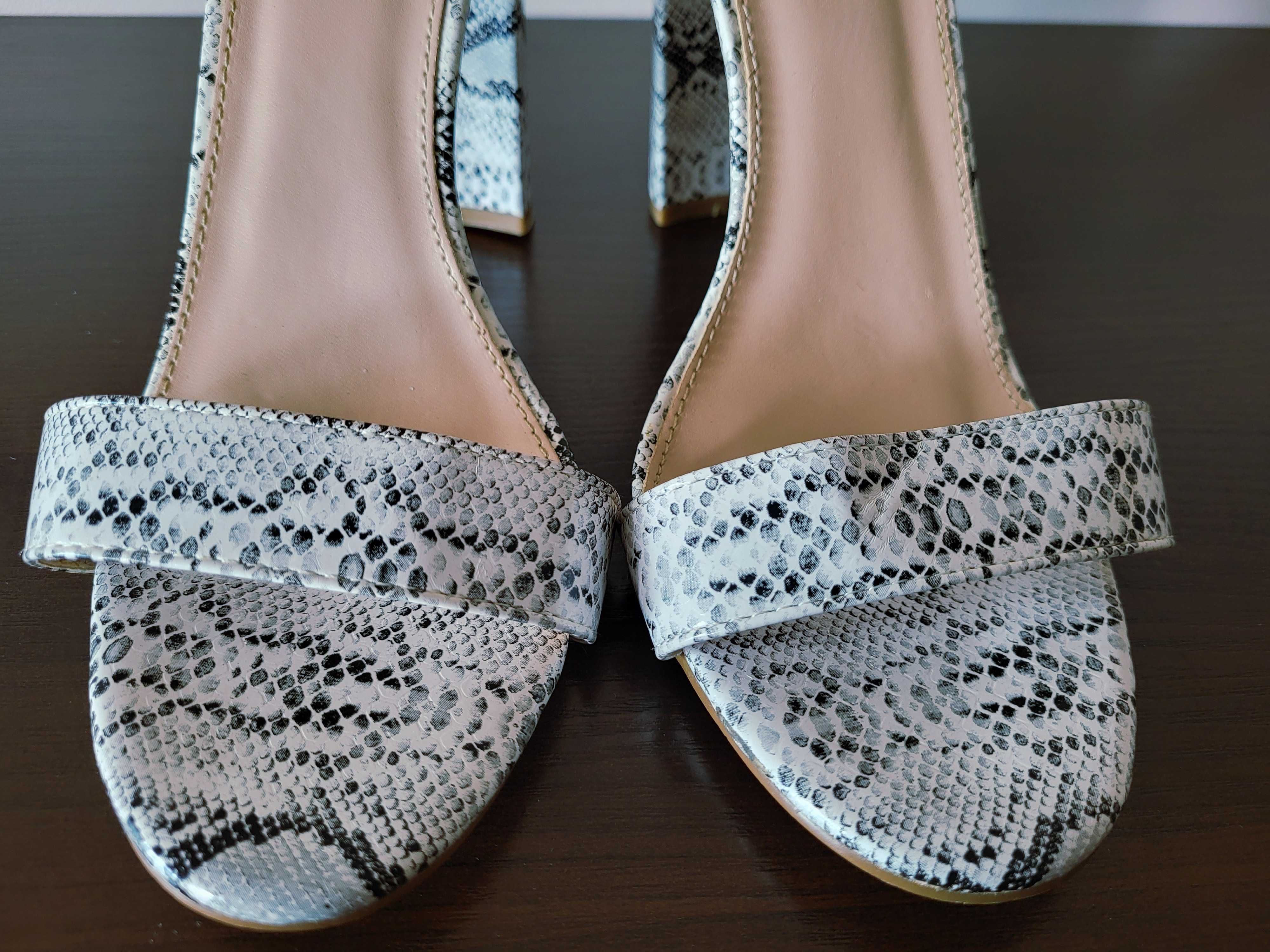 Day- vine shoes, rozmiar 39